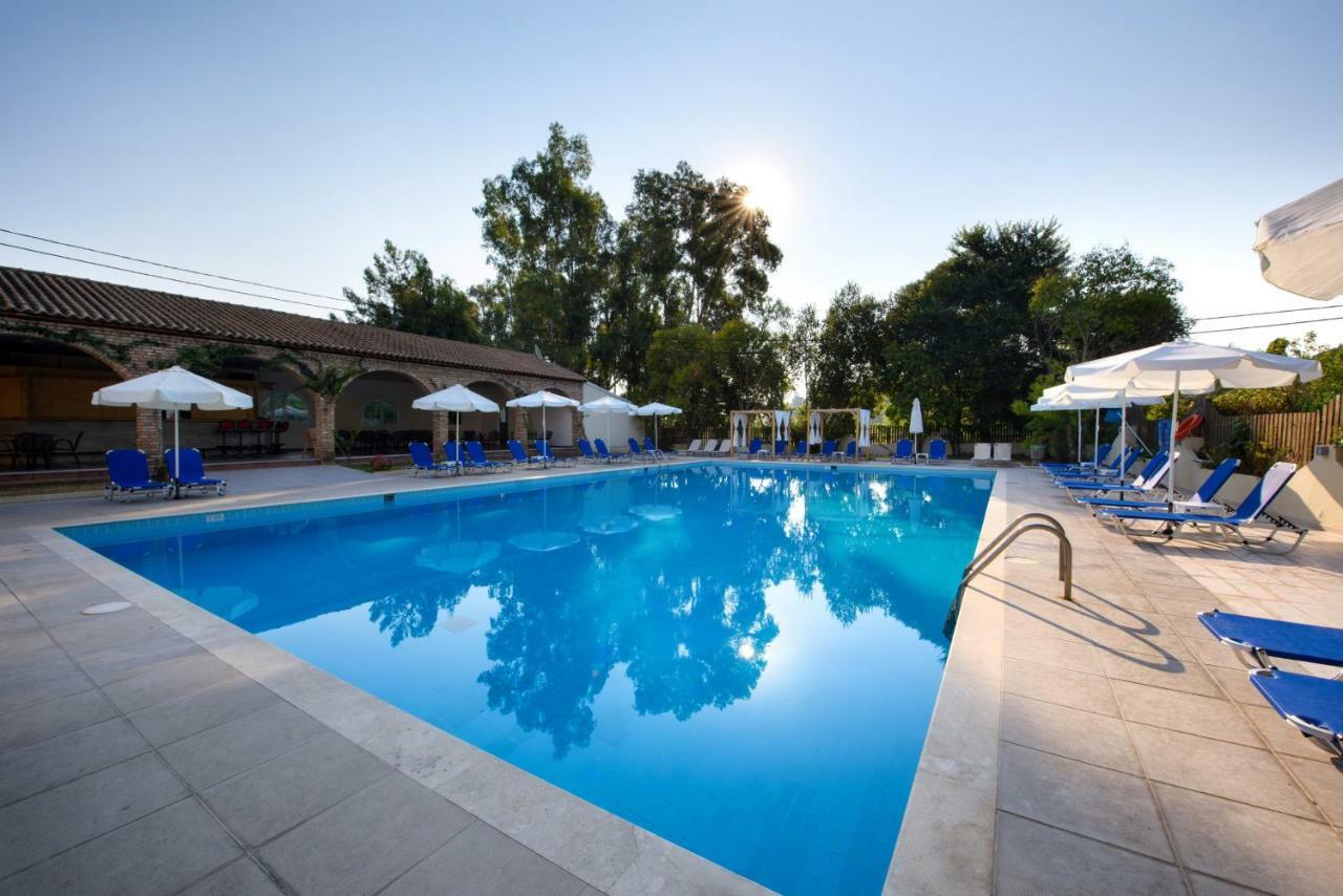 דאסיה Amalia Hotel - Adults Only מראה חיצוני תמונה