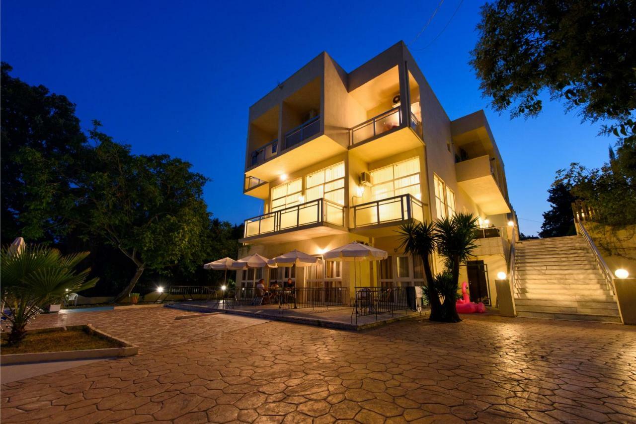 דאסיה Amalia Hotel - Adults Only מראה חיצוני תמונה