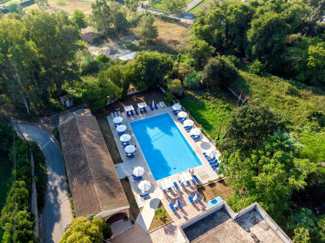 דאסיה Amalia Hotel - Adults Only מראה חיצוני תמונה