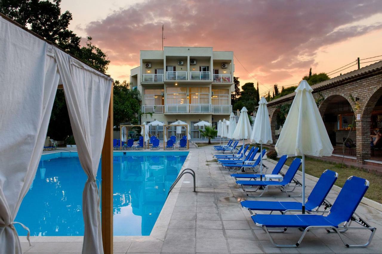 דאסיה Amalia Hotel - Adults Only מראה חיצוני תמונה