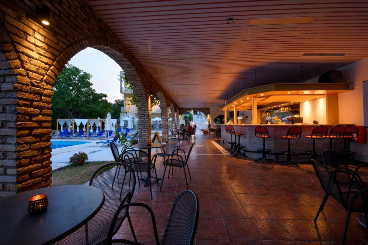דאסיה Amalia Hotel - Adults Only מראה חיצוני תמונה