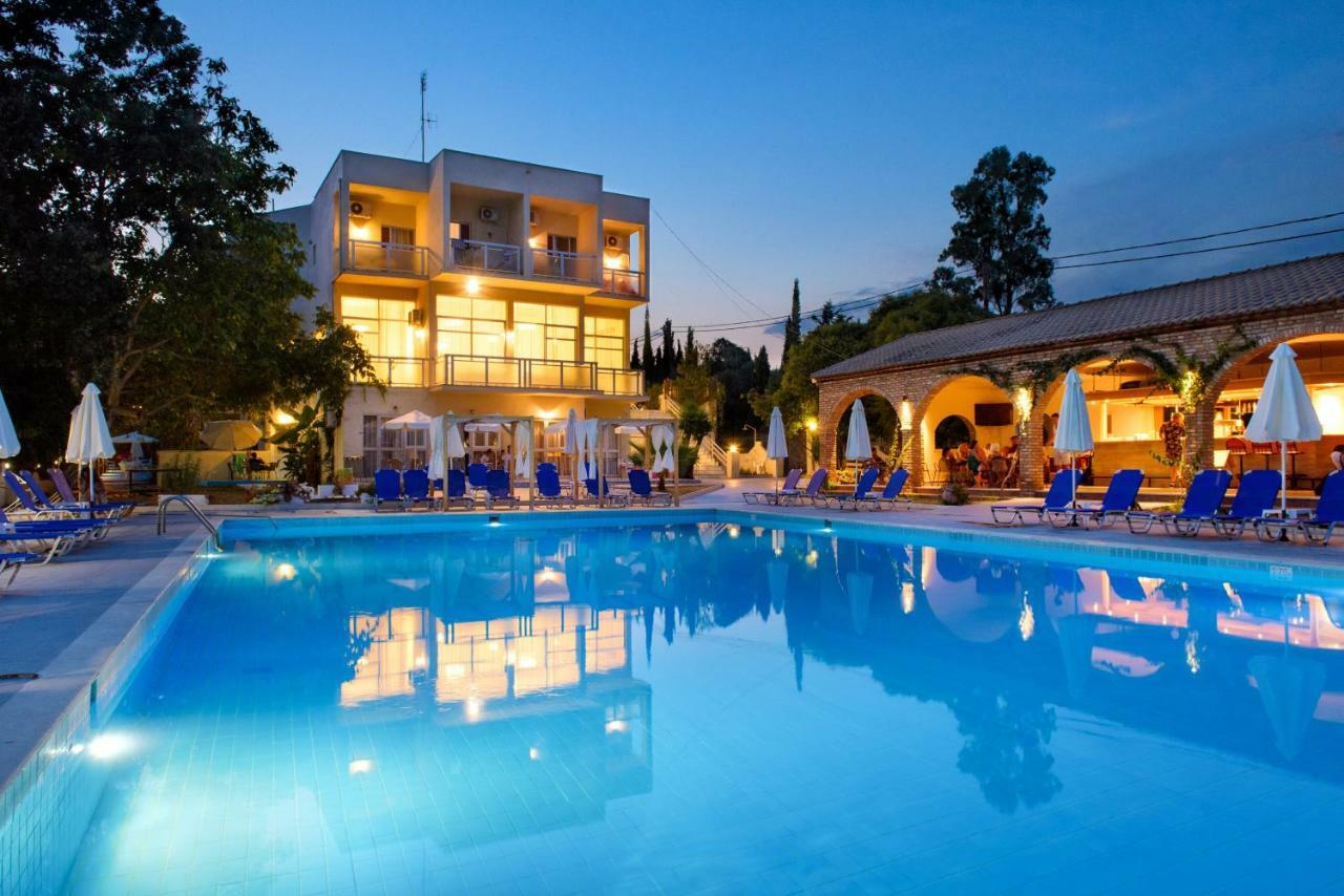 דאסיה Amalia Hotel - Adults Only מראה חיצוני תמונה