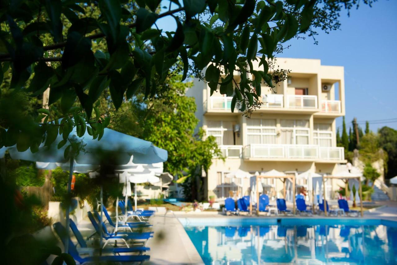 דאסיה Amalia Hotel - Adults Only מראה חיצוני תמונה