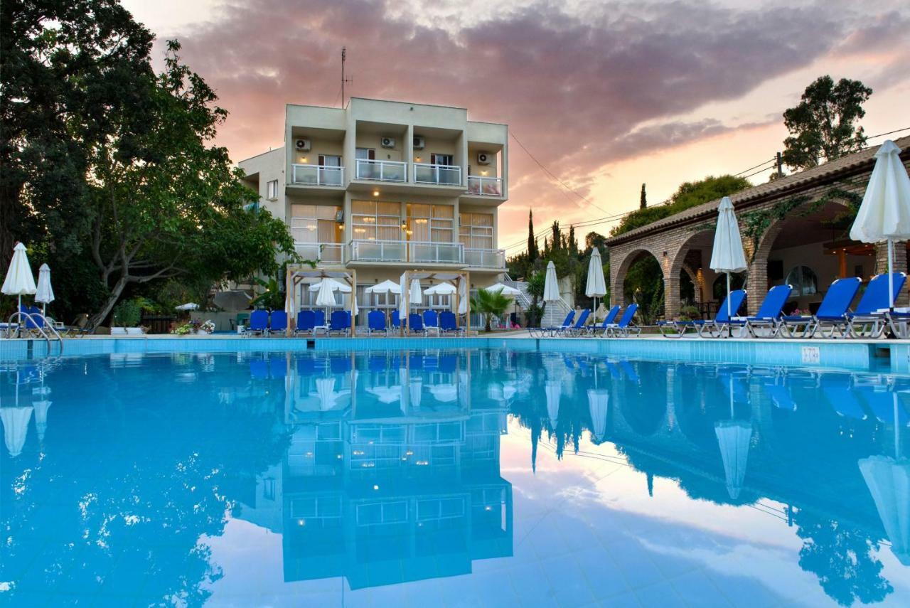 דאסיה Amalia Hotel - Adults Only מראה חיצוני תמונה