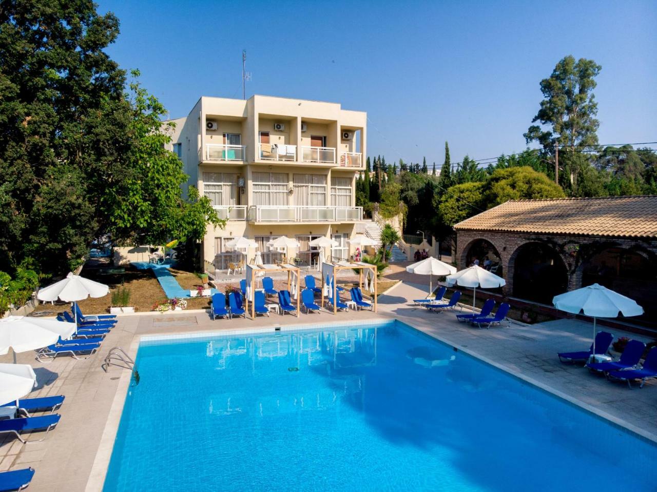 דאסיה Amalia Hotel - Adults Only מראה חיצוני תמונה