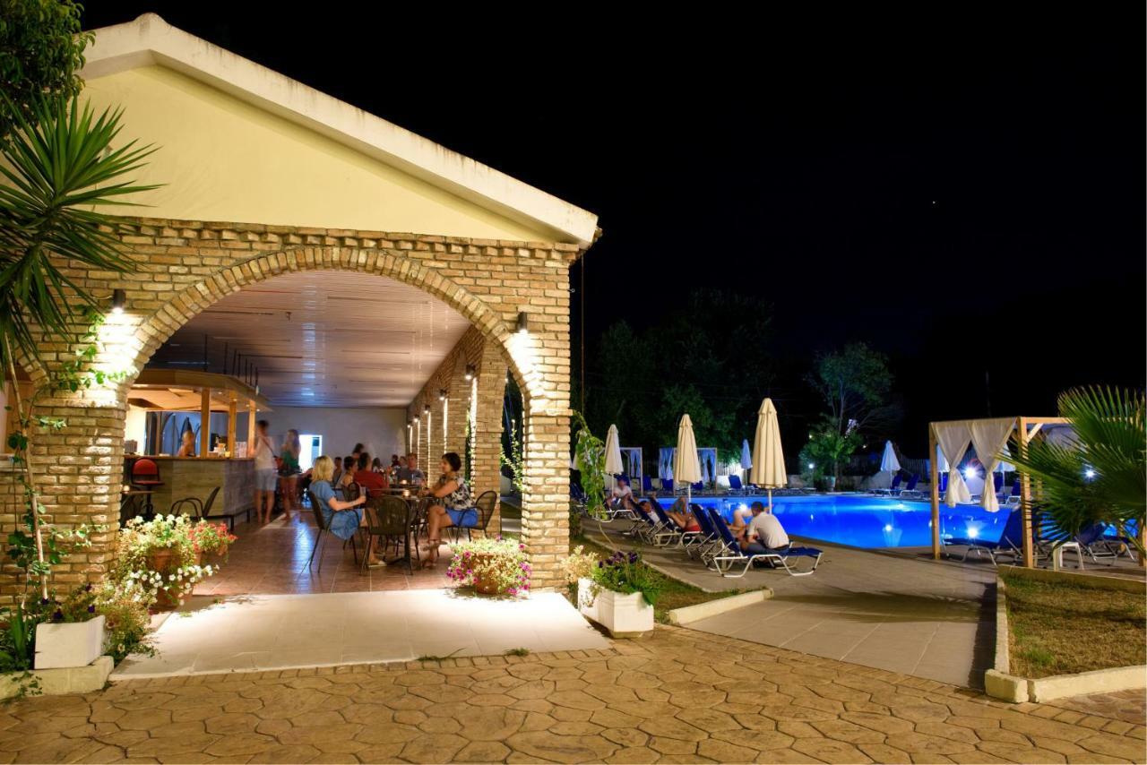 דאסיה Amalia Hotel - Adults Only מראה חיצוני תמונה