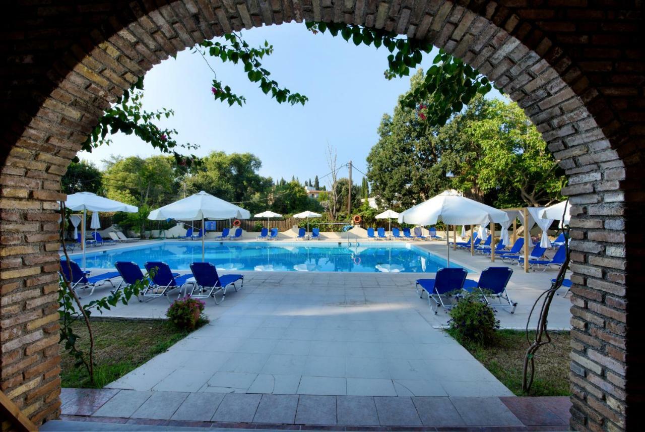 דאסיה Amalia Hotel - Adults Only מראה חיצוני תמונה